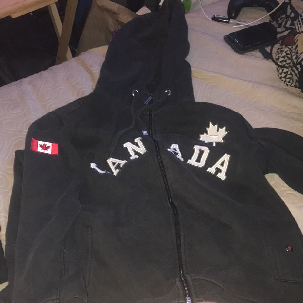 Canada zip up
